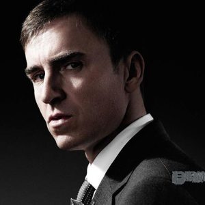 Raf Simons 皇家空军西蒙斯传记
